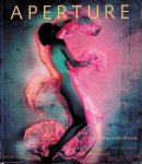 Wilkes, Andrew (editor) - Aperture 122: The Idealizing Vision: The Art of Fashion Photography