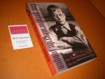 F. A. van Lieburg, J. Roelevink (red.) - Een gereformeerde Jongen. Arie Theodorus van Deursen (1931-2011) : een bundel opstellen met een biografie en volledige bibliografie