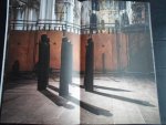 Los, Emma - In Between, installatie van Henk Schut