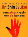 Waldeck , Felicitas . [ isbn 9789055136445 ] 2422 - Jin Shin Jyutsu . ( Genezingskracht met de handen . ) Met Jin Shin Jyutsu kunt u de levensenergie harmoniseren en energieblokkades opheffen. Door doelgerichte handoplegging op 26 plaatsen op het lichaam, de zogenaamde energiesloten, kan iedereen -