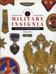 FOWLER, William - Identifying Military Insignia. The New Compact Study Guide and Identifier