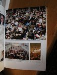 Groothedde, A / Janse, C.S.L. - De Kerk in het midden / fotojaarboek gereformeerde gezindte 2008
