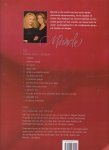 Geddes, Anne A. & Celine Dion - Miracle. Het wonder van een nieuw leven Dit boek is ontstaan uit een unieke samenwerking. Beide hebben hun talenten samengebracht om