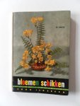 Amesz W. Illustrator : Dingjan A - Bloemen schikken voor iedereen