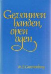 P. Groenenberg - Gevouwen handen, open ogen