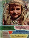 OORTHUYS, Cas - C.J. KELK [tekst] - Nederland in foto's / the Netherlands in photographs / les Pays-Bas en photos / die Niederlände in Fotos.