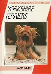 Haak, Ruud - Het standaardboek over Yorkshire Terriers.