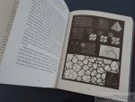 David Wade. - Quadrivium: rekenkunde, meetkunde, muziek en astronomie voor iedereen. Sciencia: wiskunde, natuurkunde, scheikunde, biologie en astronomie voor iedereen. Designa: technische geheimene van de traditionele visuele kunsten. [3 vols.]