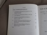 Scouloudi, Irene, redactie - Huguenots in Britain and their French Background, 1550-1800. Contributions tot the Historical Conference of the Huguenot Society of London, 24-25 September 1985