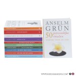 Grün, Anselm. - 11 paperbacks samen in één koop: 50 Persoonlijke rituelen; Leven in balans; Levensvragen; Het boek van emoties; Leven is nu; Benedictijnse regels; Leven met compassie; Als je moe bent; Jij bent mijn engel; De weg van de liefde; Vertrouw op je ... Grün, Anselm. - 11 paperbacks samen in één koop: 50 Persoonlijke rituelen; Leven in balans; Levensvragen; Het boek van emoties; Leven is nu; Benedictijnse regels; Leven met compassie; Als je moe bent; Jij bent mijn engel; De weg van de liefde; Vertrouw op je ...