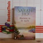 Jio, Sarah - bloesem in de nacht