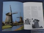 P. Nijhof en Ger Dekkers (fotogr.) - Windmolens in Nederland.