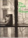  - Family of woman. Een unieke fotocollectie over de vrouw van deze wereld en haar levensgang