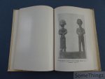 Freyre, Gilberto. - Em torno de alguns tumulos Afro-Cristaos de uma area Africana contagiada pela cultura Brasileira: Moçamedes.