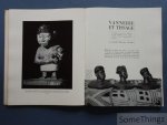 Coll. / Commission pour la protection des arts et métiers indigènes auprès du Ministère des Colonies de Belgique. - L'art nègre du Congo belge.