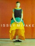 Mark Holborn, Issei Miyake, Midori Kitamura - Issey Miyake Mark Holborn, Issei Miyake, Midori Kitamura - Issey Miyake