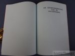 H. Vandervelden. - De scheepvaart. Kanalenproblematiek in Noord-Limburg. Analyse van de hinterlandtrafiek van de haven van Antwerpen naar het oosten. De moderniseringswerken van het Albertkanaal. Verbeteringswerken aan de Kempense kanalen. De oeververdediging va...