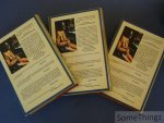 A.C. Bhaktivedanta Swami Prabhupada. - De Bhagavad-Gita zoals ze is: volledige uitgave. Met oorspronkelijke Sanskriettekst, transkriptie, woord voor woord vertaling en uitgebreide betekenisverklaringen. [3 vols.]