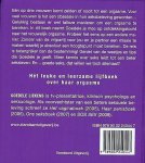 Liekens , Goedele . [ isbn 9789002240447 ] 2019 - Haar orgasmeboek . ( In films komen vrouwen altijd luidruchtig klaar. Maar in de realiteit komt een op drie vrouwen zelden of nooit tot een hoogtepunt. Voor vele vrouwen is het orgasme een obsessie in hun seksbeleving geworden. -