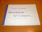 Sande, Anton van de - Abecedarium der Letteren, een bladerboek over de geschiedenis van de faculteit