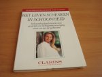 Clarins - Het Leven Schenken in Schoonheid - Schoonheidsadviezen voor gezichts- en lichaamsverzorging voor en na de geboorte