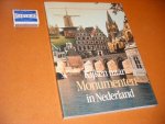 Smaal, A.P. (samenstelling en redactie) - Kijken naar Monumenten in Nederland.