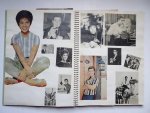 N.n.. - Plakboek met meest ingeplakte foto's uit tijdschriften van o.a The Beatles, the Rolling Stones, Anneke Grönloh, Dave Berry, Ria Valk en vele anderen.