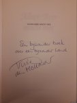 Hollander, Vivian den - Alleen Beer mocht mee *GESIGNEERD* Hollander, Vivian den - Alleen Beer mocht mee *GESIGNEERD*