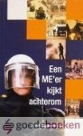 Stuijvenberg, A. van - Een Meer kijkt achterom *nieuw* nu van  9,95 voor --- De belevenissen van een MEer in de jaren 70 en 80