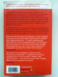 Friedman, Thomas - Longitudes and Attitudes (Exploring the world before and after september 11) (ENGELSTALIG)