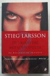 Larsson, Stieg - Millennium : De vrouw die met vuur speelde