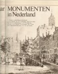 Smaal, A.P. en G.H. Keunen met J.T.M. Gunneweg  en Drs.G. Roosegaarde Bisschop  en Rijk geillustreerd. - Kijken naar monumenten in Nederland