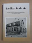 Boer, F. de. e.a. - Bie Bart in de rie. Verhalen, gedichten, woorden en uitdrukkingen in het Nunspeets dialect.