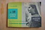 Andel-Ripke, O. van - KENMERKENDE BIJZONDERHEDEN; Kleuters die u zijn toevertrouwd 2. Nr. 12 uit de serie 'De wereld van de kleuter'