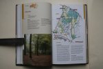 Caspers, Thijs; Bakker, Vic - Handboek gids van de natuurgebieden in NOORD-BRABANT