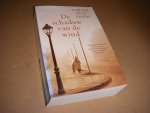 Carlos Ruiz Zafon - De schaduw van de wind Carlos Ruiz Zafon - De schaduw van de wind