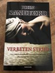 J. Sandford - Verbeten strijd
