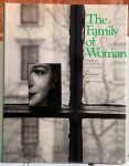 Mason,J. - Family of Woman. Een unieke fotocollectie over de vrouw van deze wereld en haar levensgang.