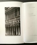 PLATEN, August von - Zeven sonnetten uit de Sonette aus Venedig 1824. (Vertaald door J.C. Ebbinge Wubben. Met een gesigneerde heliogravure van de Procuratie Vecchie door Johan de Zoete).
