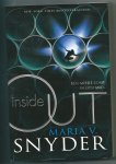 Snyder, Maria VC - Inside Out  Een meisje komt in opstand