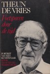 Waarssenburg, Hans van de - Theun de Vries. Voetstappen door de tijd. Portret van een kunstenaar Waarssenburg, Hans van de - Theun de Vries. Voetstappen door de tijd. Portret van een kunstenaar