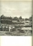 Zandstra, Evert met 160 fotos van Cas Oorthuys   met gedichten van M. Vasalis  en Clara Eggink - Het water,De schoonheid van ons land. Land en volk.