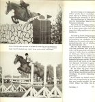 Romaszkan von Gregor   Geautoriseerde bewerking van E.S. Tack  ... Wie nimmer werd gedragen, Op de veerkracht van een edel paard, Die kan ook niet gewagen Van het op deze aard ! - Leren Paardrijden, Rijschool en paardenkennis voor beginnelingen en gevorderden .. Leerzame misverstanden en vergissingen, Kroonbetrapping en verwondingen van de ballen van de voet en 144 tekeningen in de tekst en 24 foto's,