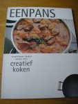 Minkowsky (bureau Enkhuizen) - EENPANS (verschillende smaken worden één: creatief koken)   kleurenfoto`s en recepten