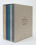 Abbott, Berenice; Kurtz, Ron & Hank O'Neal (eds.). - The unknown Berenice Abbott. 5 Volumes. Vol. 1. New York, early work 1929-1931; Vol. 2. The American scene, 1930-1935; Vol 3. Deep woods, the logging photographs; Vol. 4. Greenwich Village, 1935-1950; Vol. 5. U.S.1, U.S.A.