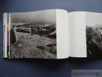 Baeckelandt, Frederik (tekst), Vannieuwkerke, Karl (voorw.), Stephan Vanfleteren (fotogr.). - Eddy Merckx 525.