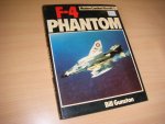 Bill Gunston - F-4 Phantom [Modern Combat Aircraft 1]