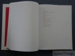 Thirza Schaap (foto's), Bianca Stigter (tekst). - Play dead. Thirza Schaap (foto's), Bianca Stigter (tekst). - Play dead.