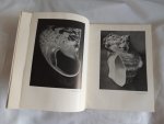 Benthem Jutting, W.S.S. van (tekst) / Bessem, Paul (fotografie) - Schelpen "Gloria Maris"  Shells of the Malaysian Seas