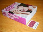 Terry Jones, Avril Mair (red.) - Fashion Now. 150 Toonaangevende modeontwerpers geselecteerd door i-D